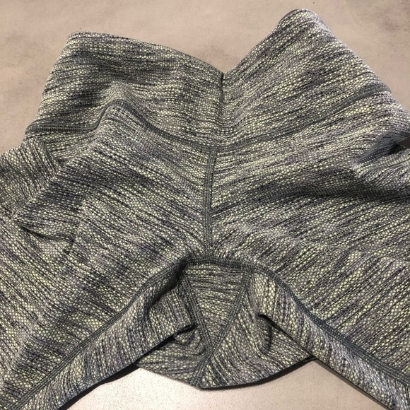 LULULEMON Wunder Under Crop II Diamond Jacquard Space Dye Slate Clarity Yellow - Picture 4 of 9